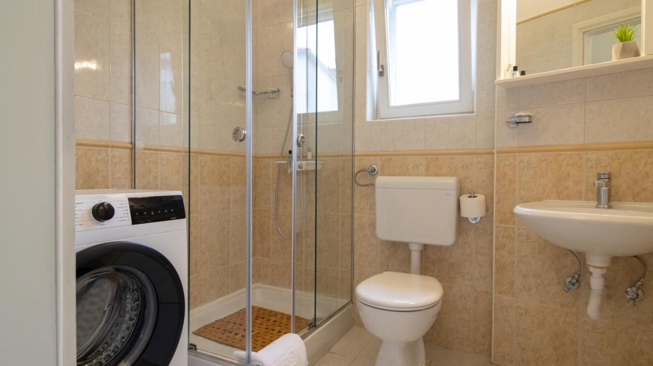 Mozart Apartments Baška Voda Kültér fotó