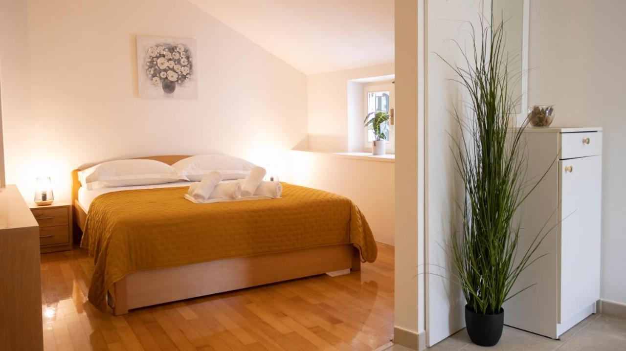 Mozart Apartments Baška Voda Kültér fotó
