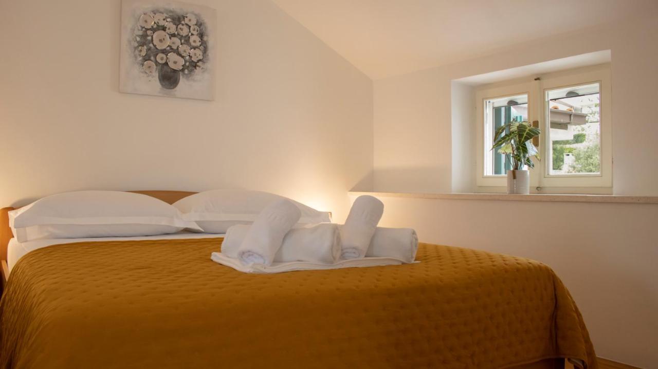 Mozart Apartments Baška Voda Kültér fotó