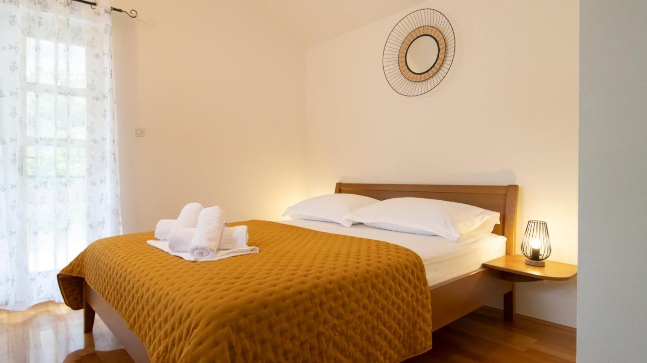 Mozart Apartments Baška Voda Kültér fotó
